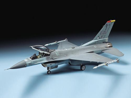 타미야 1/72 록히드마틴 F-16CJ 블록50 파이팅 팔콘 60786